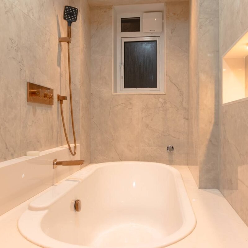 Modern Bathroom Design with Cream Tiles