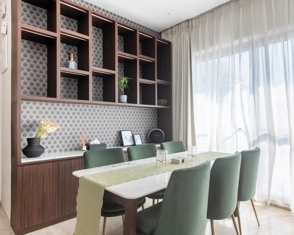 Classic Crockery Unit Design with Built-In Shelving