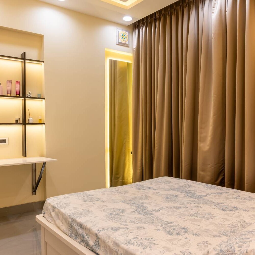 Modern Home Office Design in White with Suede Laminate Finish