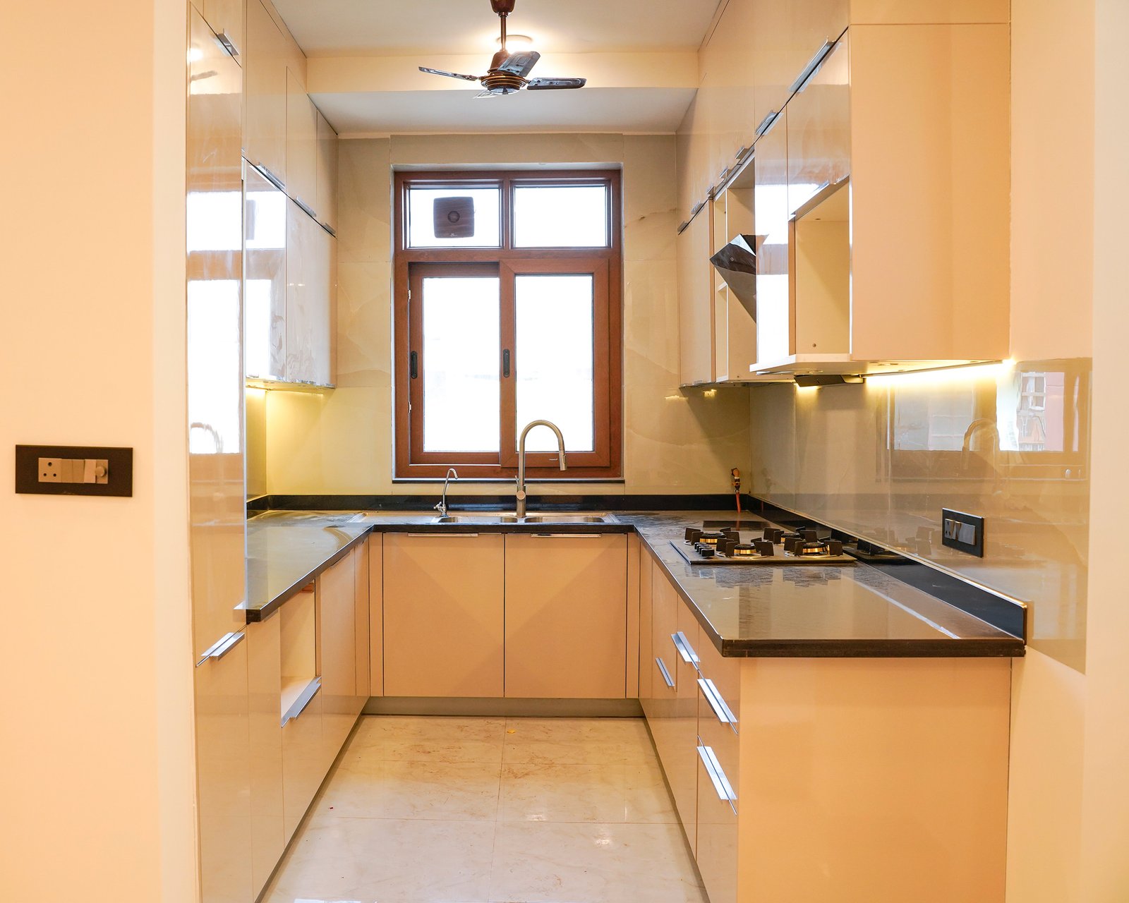 Modern U-Shaped Kitchen Design in Blossom Magnolia Finish