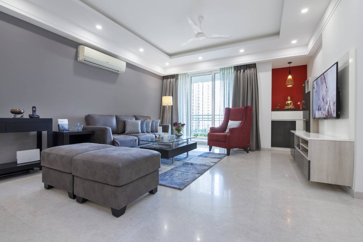 Contemporary 3BHK Flat Design with Multipurpose Furniture and Wall Trims